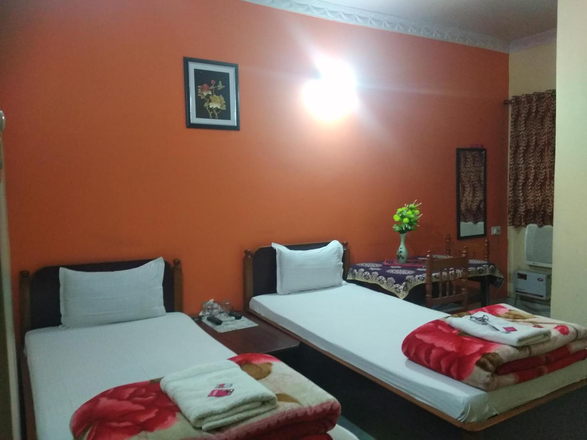 Hotel Chandrakala Regency 300 Meters From Dhanbad Railway Dış mekan fotoğraf